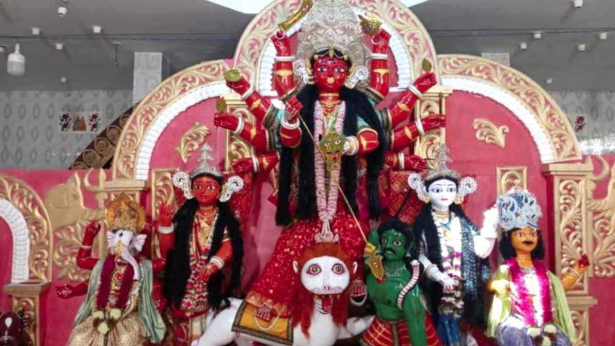 তিনশ’ বছরের ঐতিহ্য বহন করছে পাঁচগাও “লাল দুর্গা”
