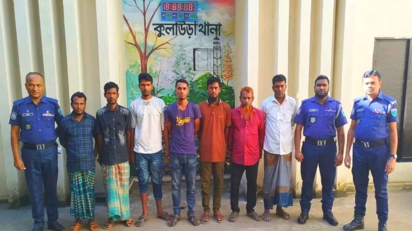 কুলাউড়ায় ডাকাত দলের দুই সদস্যসহ গ্রেপ্তার ৭