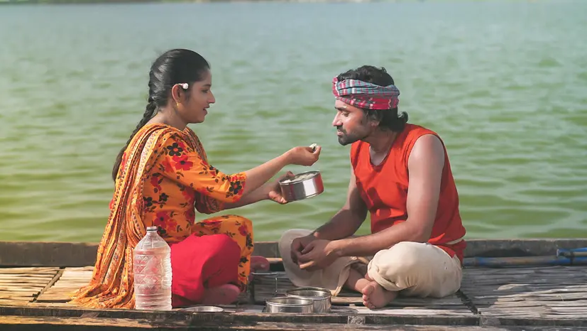 দরিদ্র রাধিকার প্রেমে জেলে মাধব, তাদের ভালোবাসা কি পূর্ণতা পাবে?