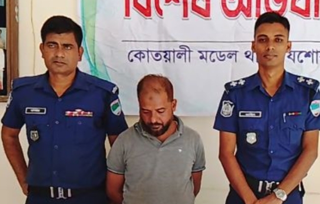 যশোরে চুরির মামলায় জুয়েলার্স মালিক গ্রেপ্তার, রিমান্ড আবেদন